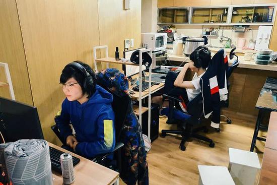 iG英雄联盟战队告别2025全球总决赛展望未来